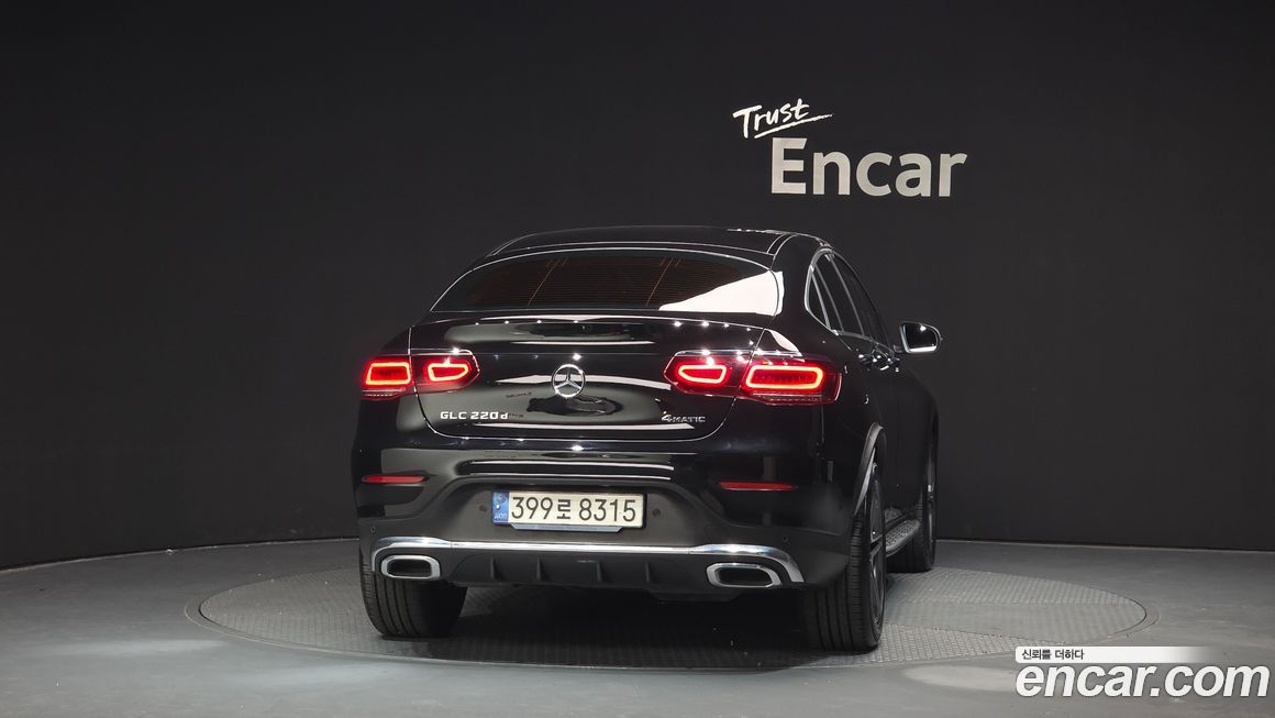 Mercedes-Benz GLC-Class 2021