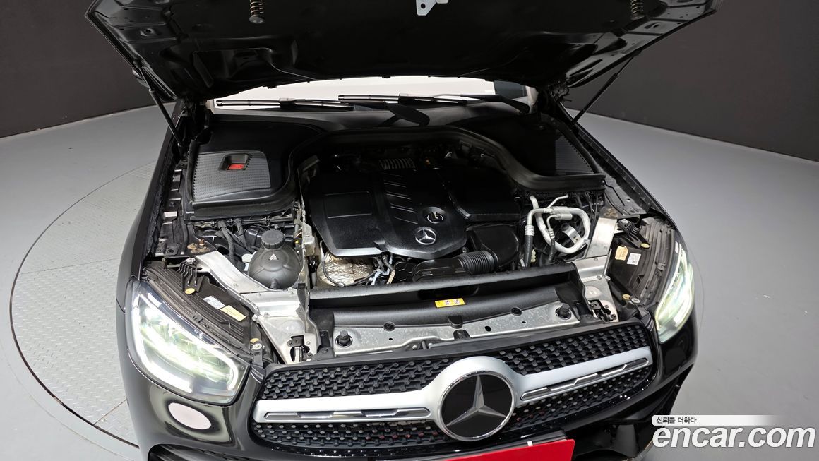 Mercedes-Benz GLC-Class 2021