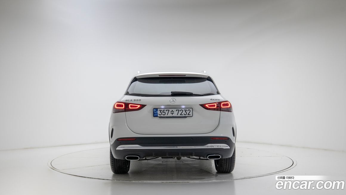 Mercedes-Benz GLA-Class 2023