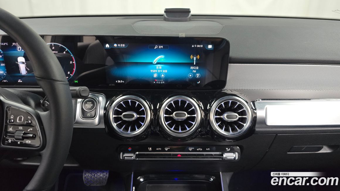 Mercedes-Benz GLB-Class 2021