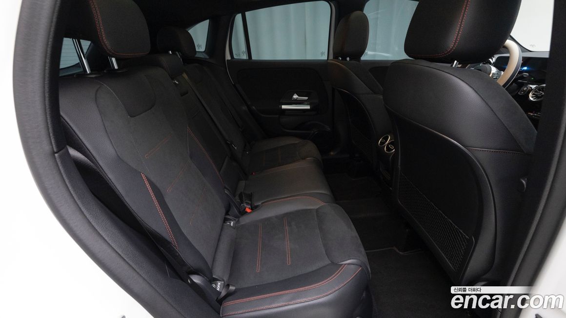 Mercedes-Benz GLA-Class 2023