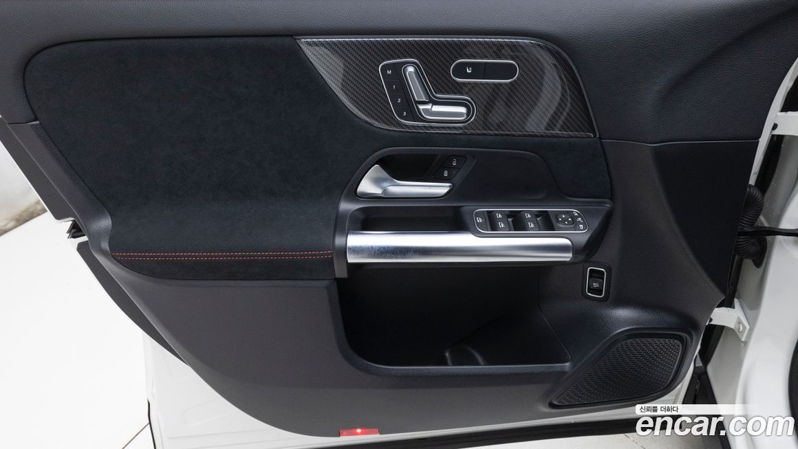 Mercedes-Benz GLA-Class 2023