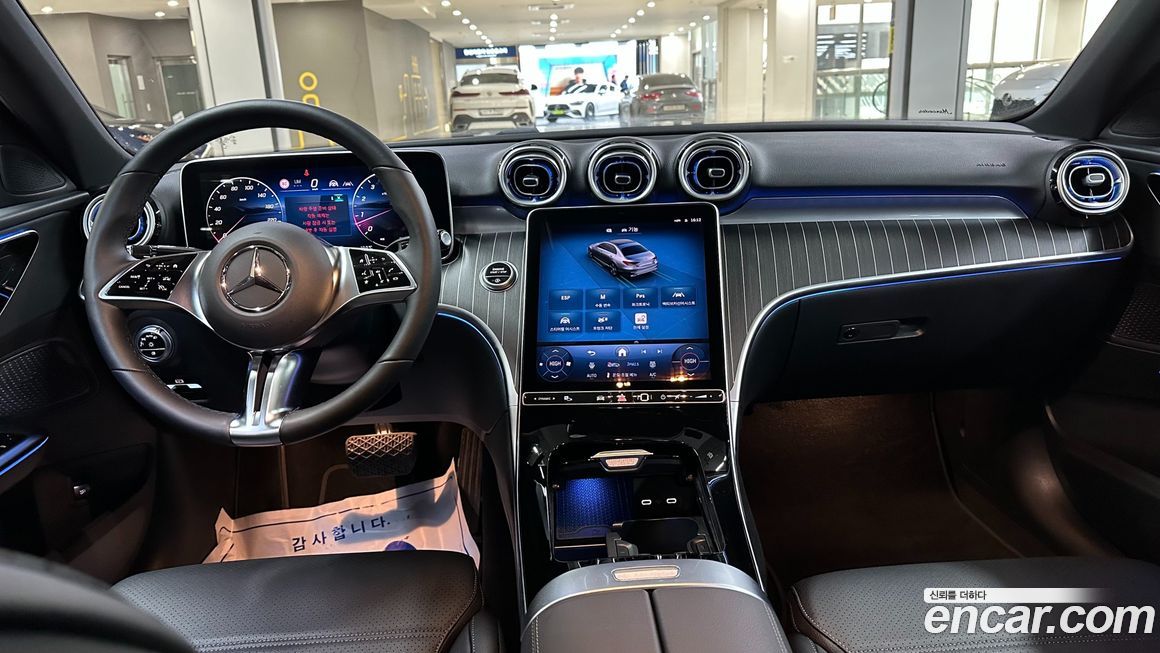Mercedes-Benz C-Class 2025