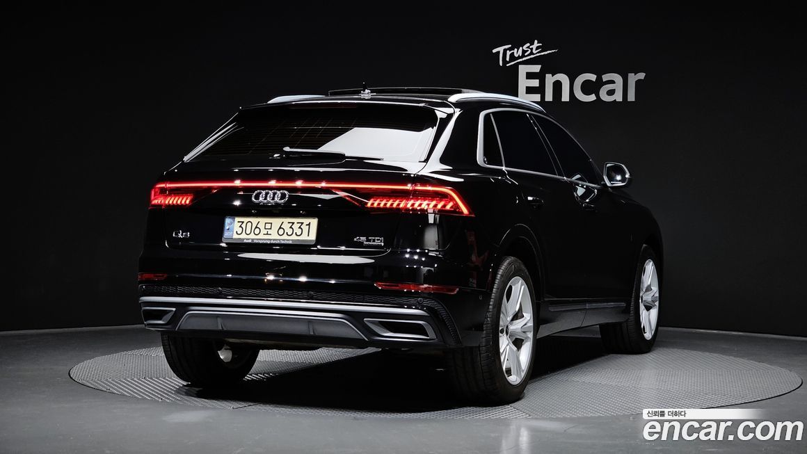 Audi Q8 2022