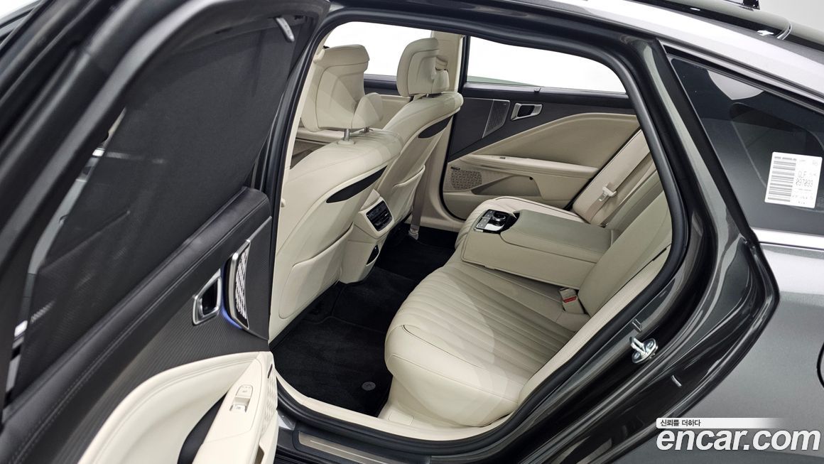 Kia K8 2025