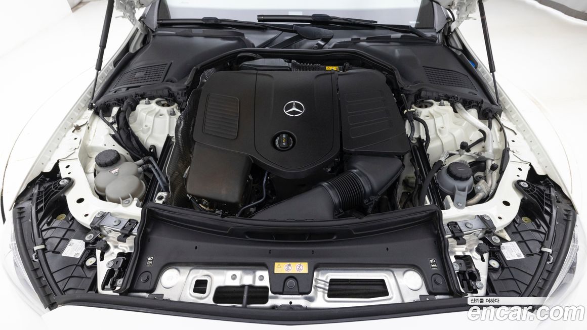 Mercedes-Benz C-Class 2022