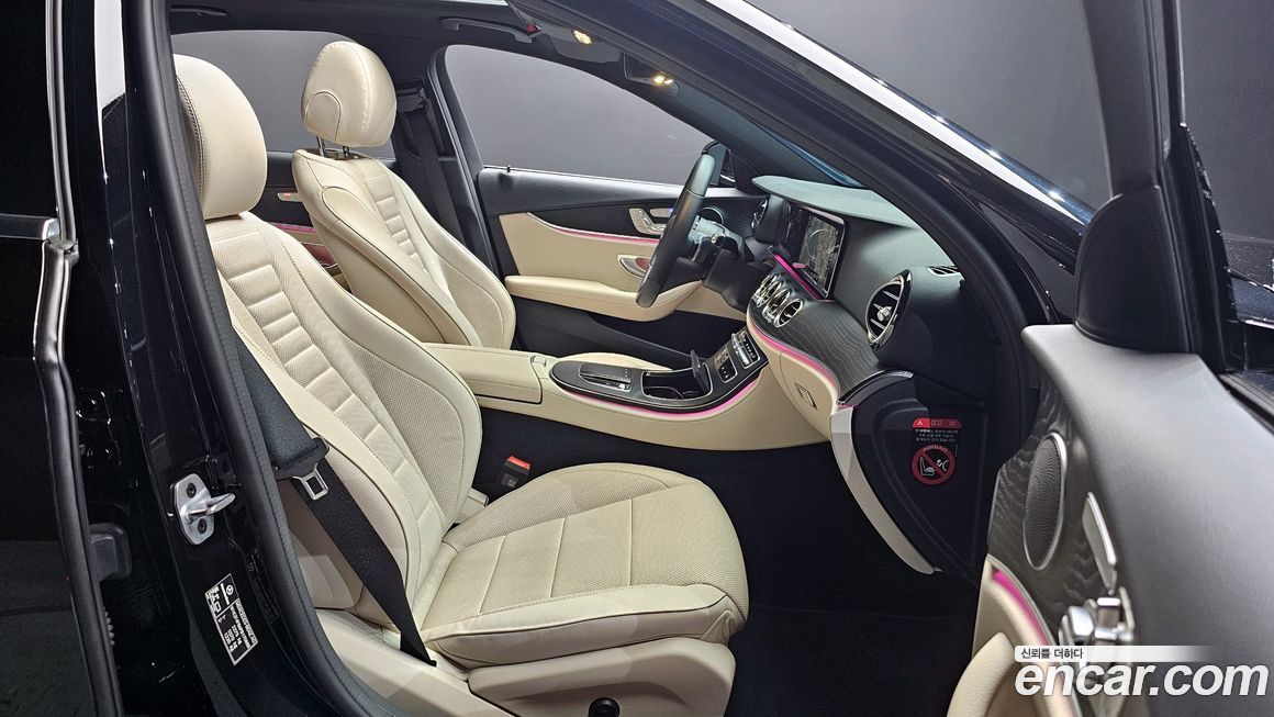 Mercedes-Benz E-Class 2023