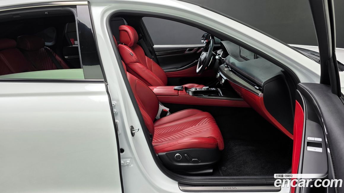 Genesis G80 2023
