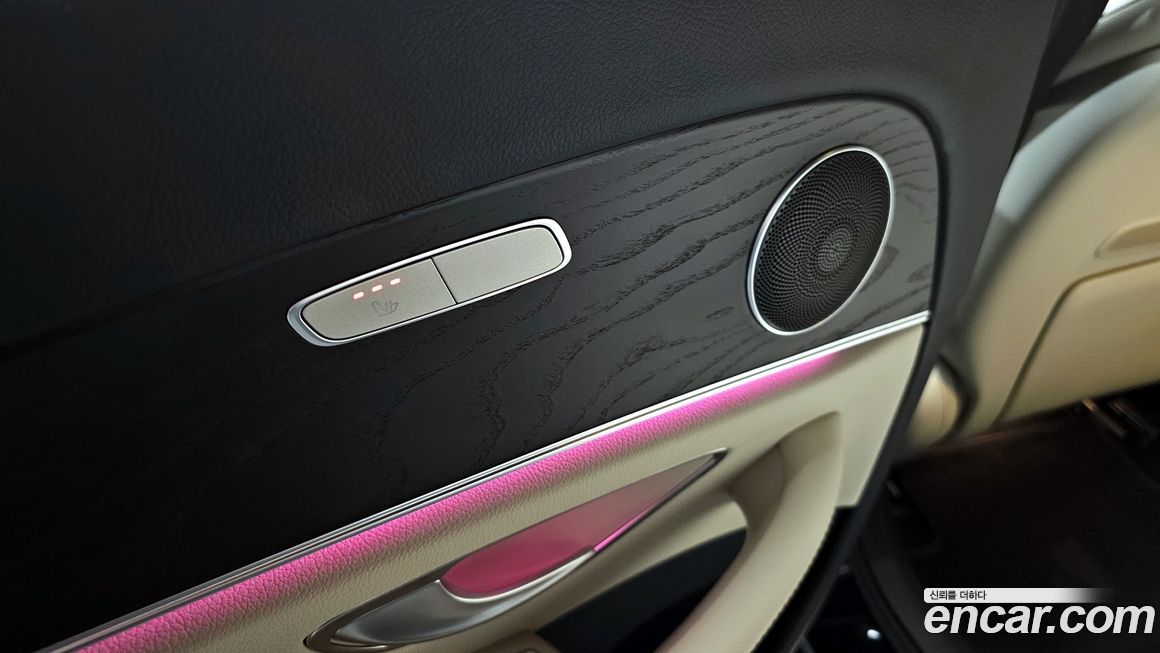 Mercedes-Benz E-Class 2023