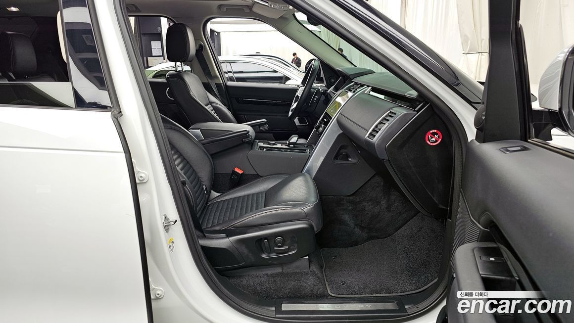 Land Rover Discovery 2022