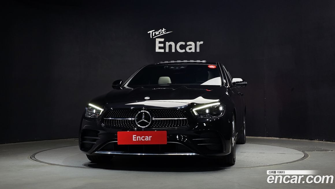 Mercedes-Benz E-Class 2023