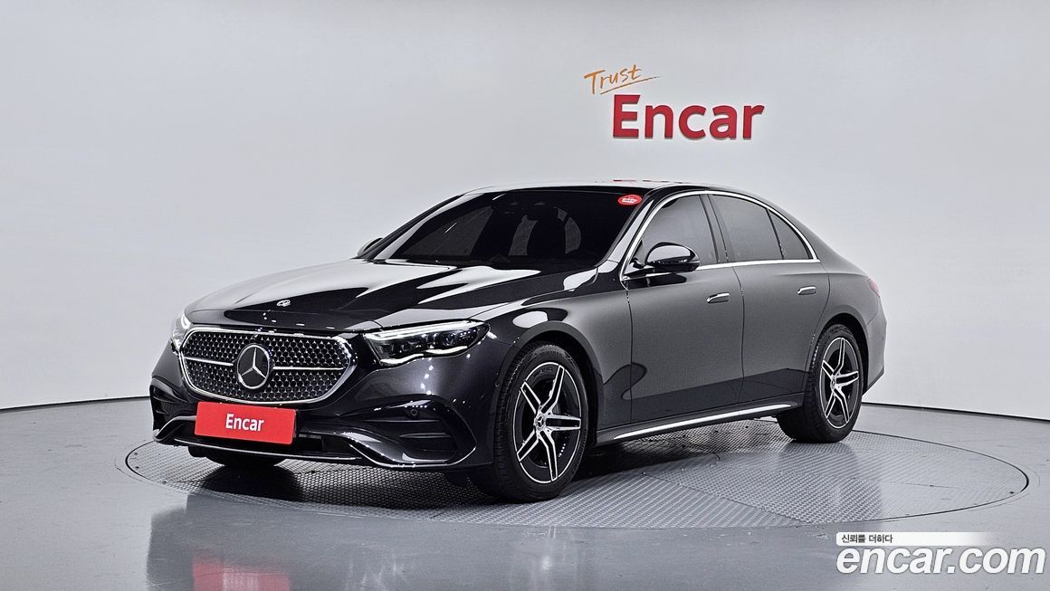 Mercedes-Benz E-Class 2024