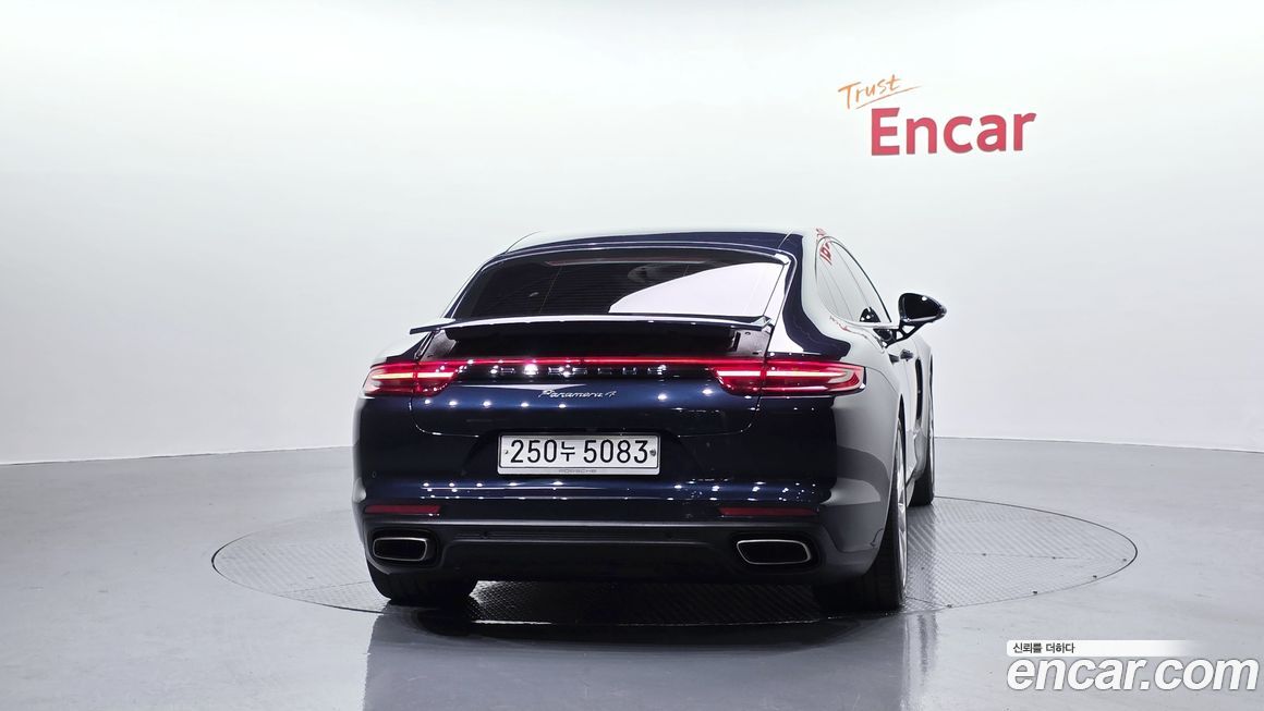 Porsche Panamera 2018