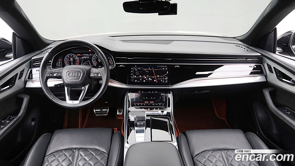 Audi Q8 2021