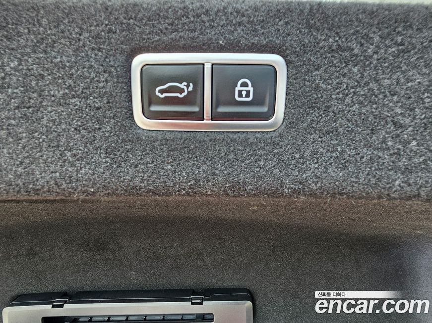 Genesis G90 2023