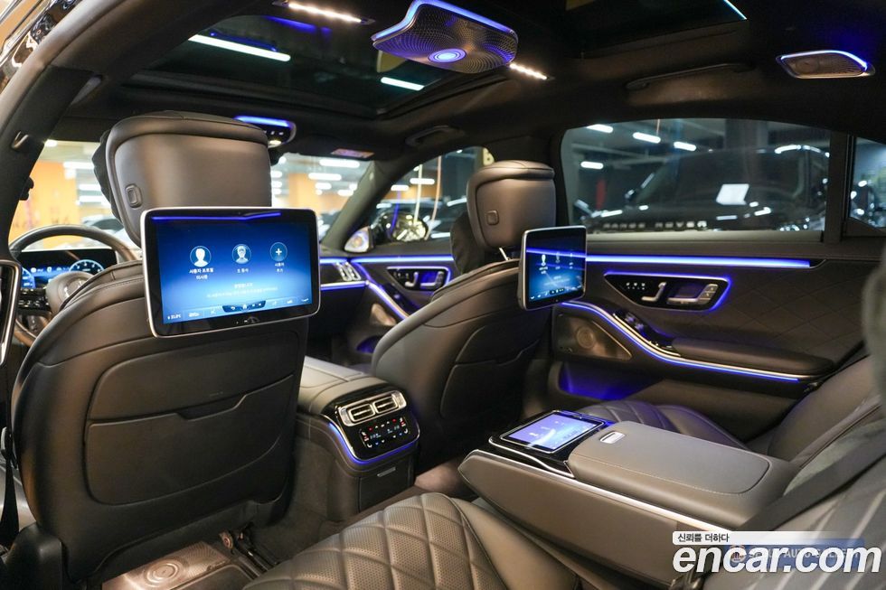 Mercedes-Benz S-Class 2021