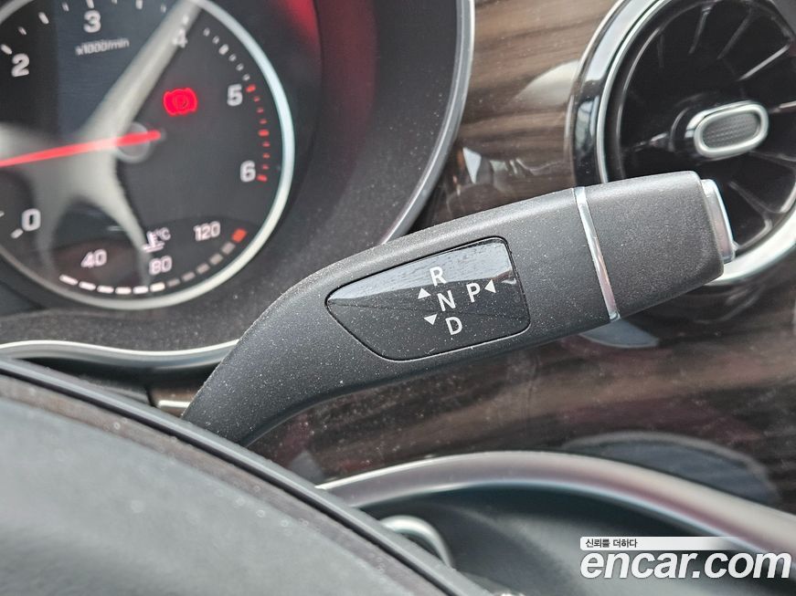 Mercedes-Benz V-Class 2022