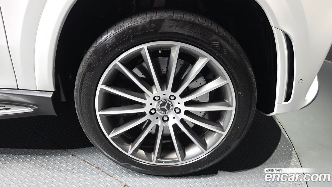 Mercedes-Benz GLE-Class 2023