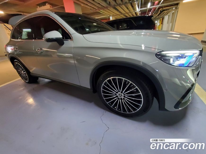 Mercedes-Benz GLC-Class 2026