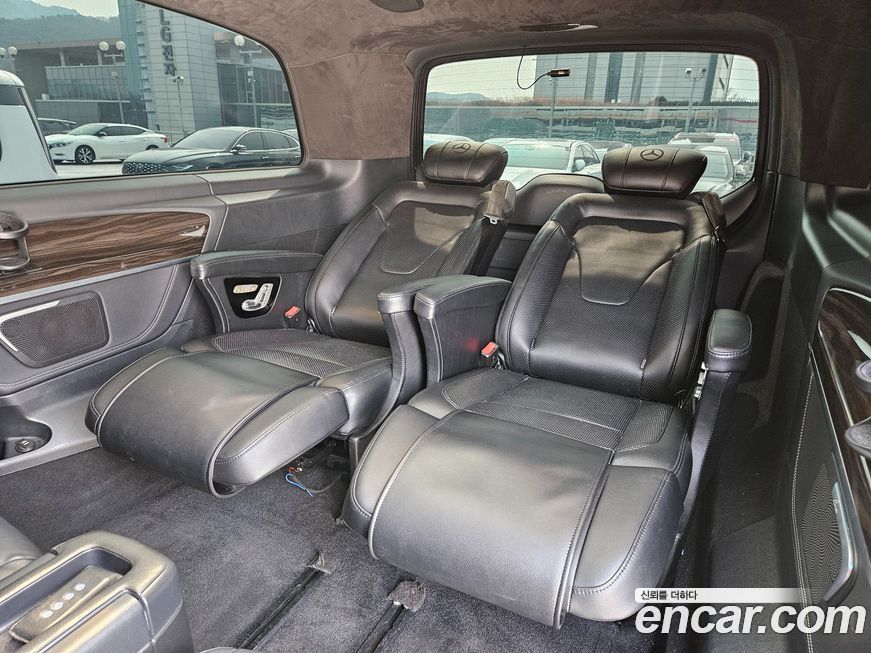 Mercedes-Benz V-Class 2022