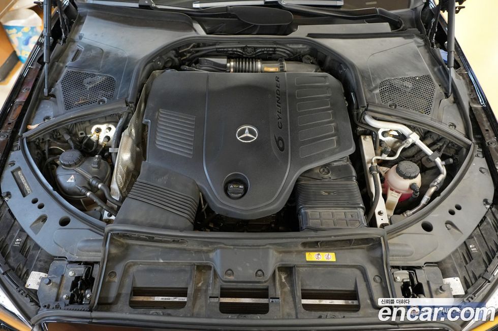 Mercedes-Benz S-Class 2021