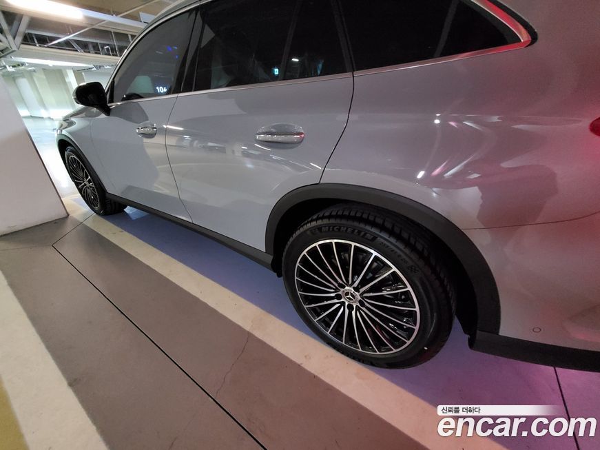 Mercedes-Benz GLC-Class 2026