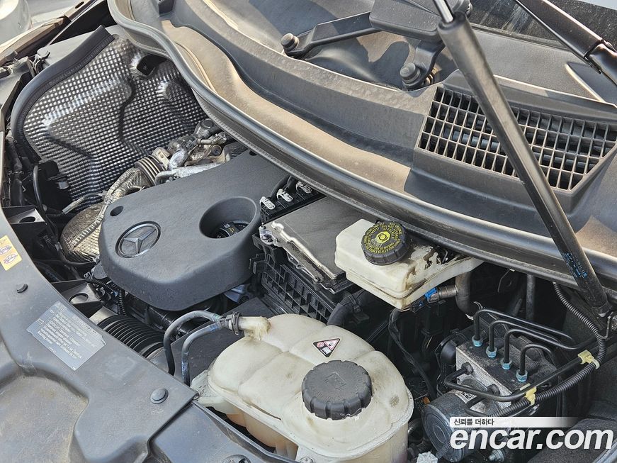 Mercedes-Benz V-Class 2022