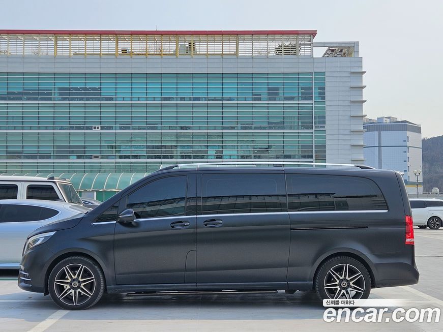 Mercedes-Benz V-Class 2022