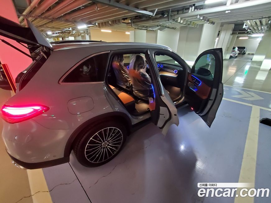 Mercedes-Benz GLC-Class 2026