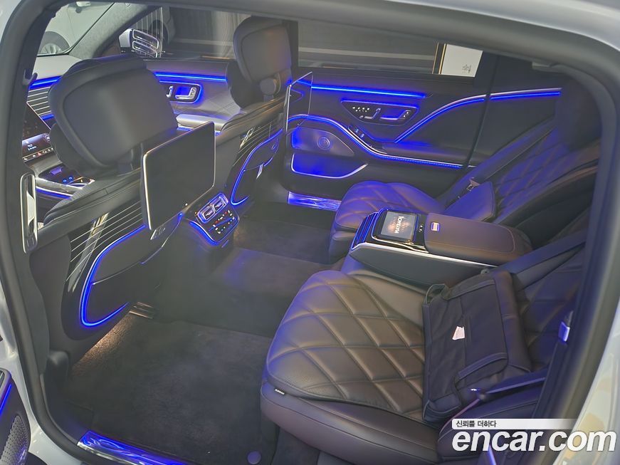 Mercedes-Benz S-Class 2024