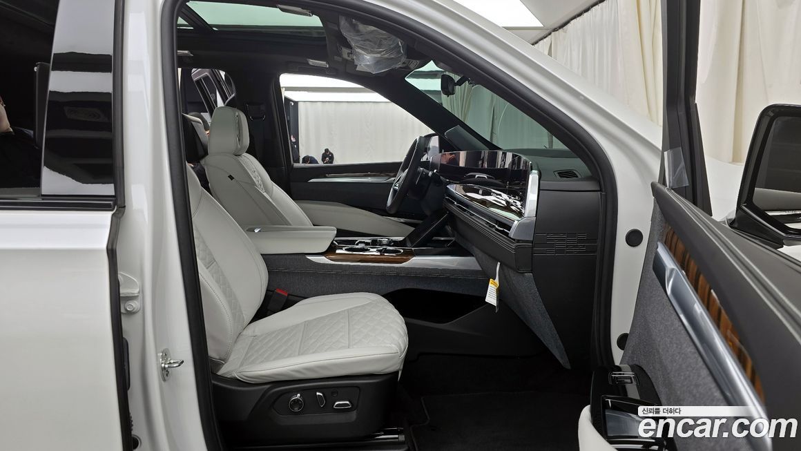 Cadillac Escalade 2025