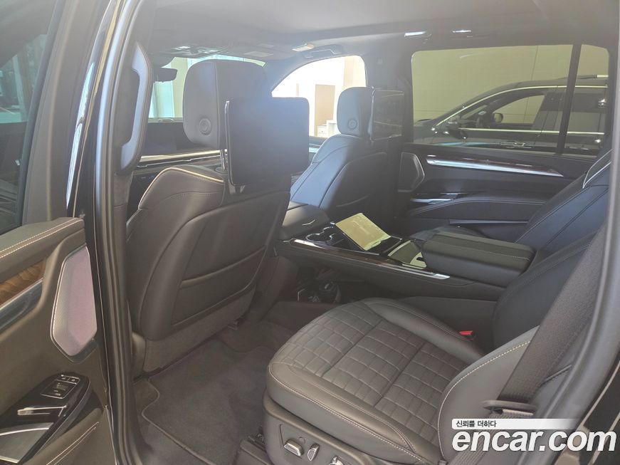 Cadillac Escalade 2025