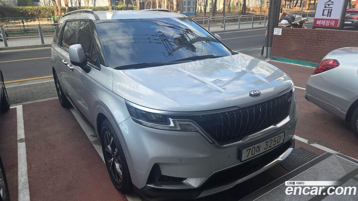 Kia Canival 2021