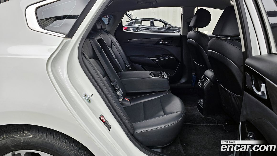 Kia K7 2021
