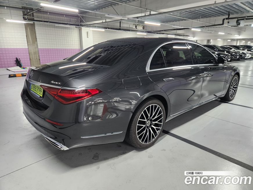 Mercedes-Benz S-Class 2025