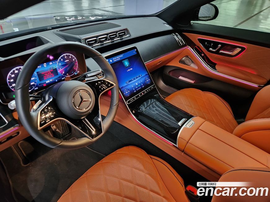 Mercedes-Benz S-Class 2025