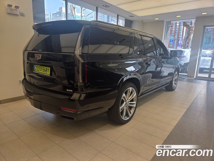 Cadillac Escalade 2025