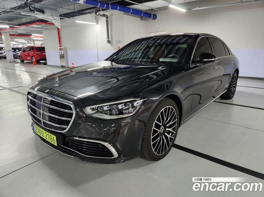 Mercedes-Benz S-Class 2025