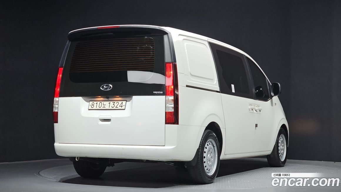 Hyundai Staria 2023