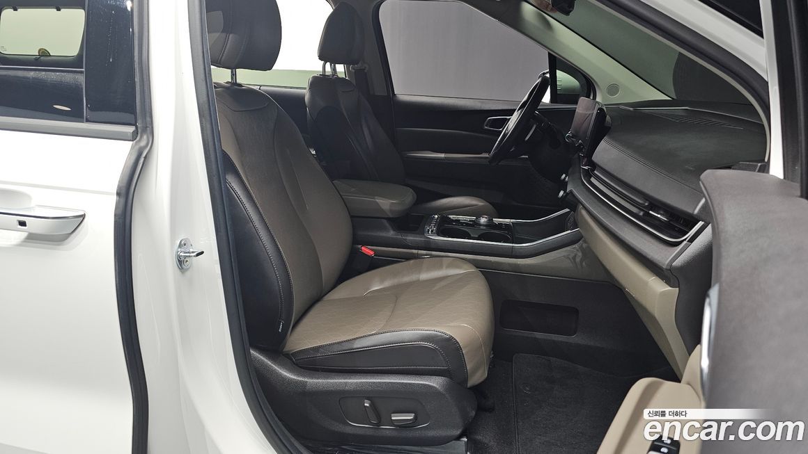 Kia Canival 2025