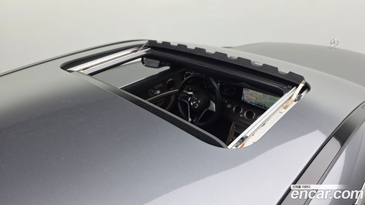 Mercedes-Benz E-Class 2021