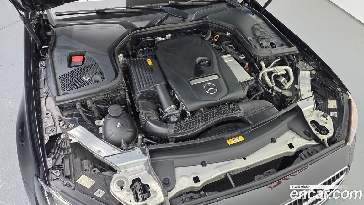 Mercedes-Benz E-Class 2021