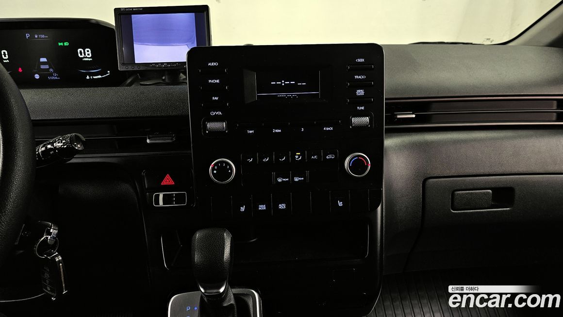 Hyundai Staria 2023