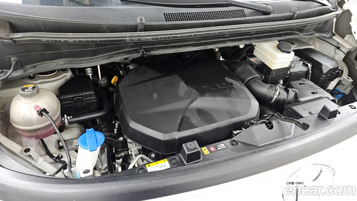 Hyundai Staria 2023