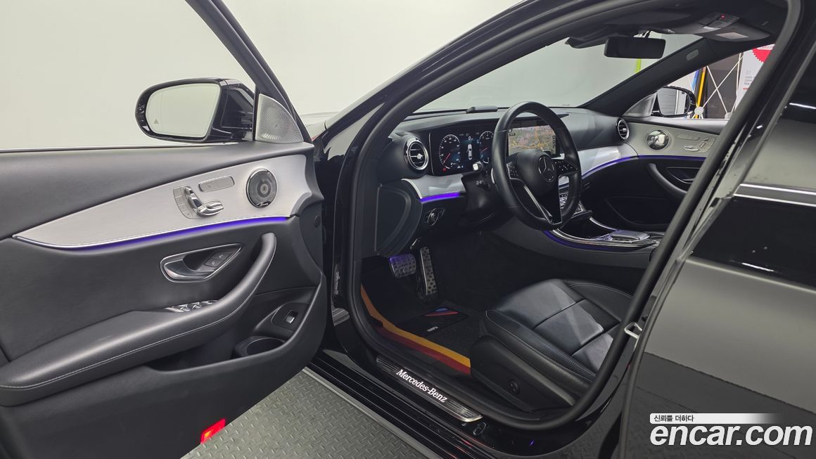 Mercedes-Benz E-Class 2021