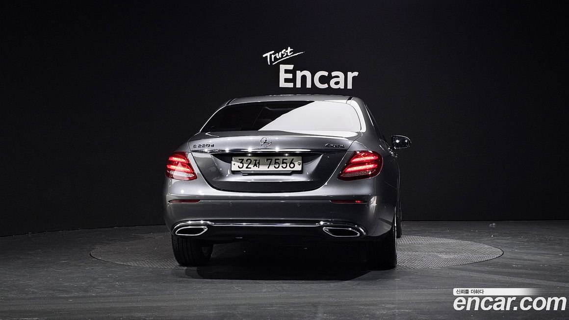 Mercedes-Benz E-Class 2018