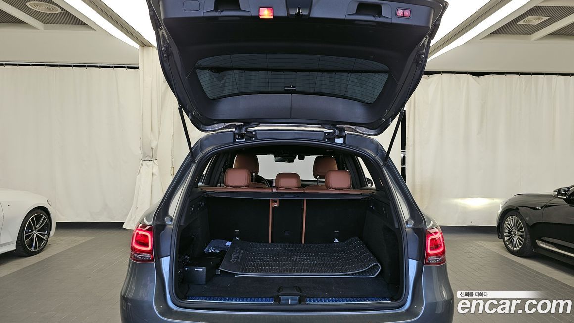 Mercedes-Benz GLC-Class 2022