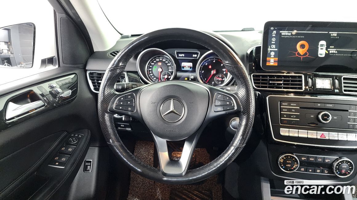 Mercedes-Benz GLE-Class 2016