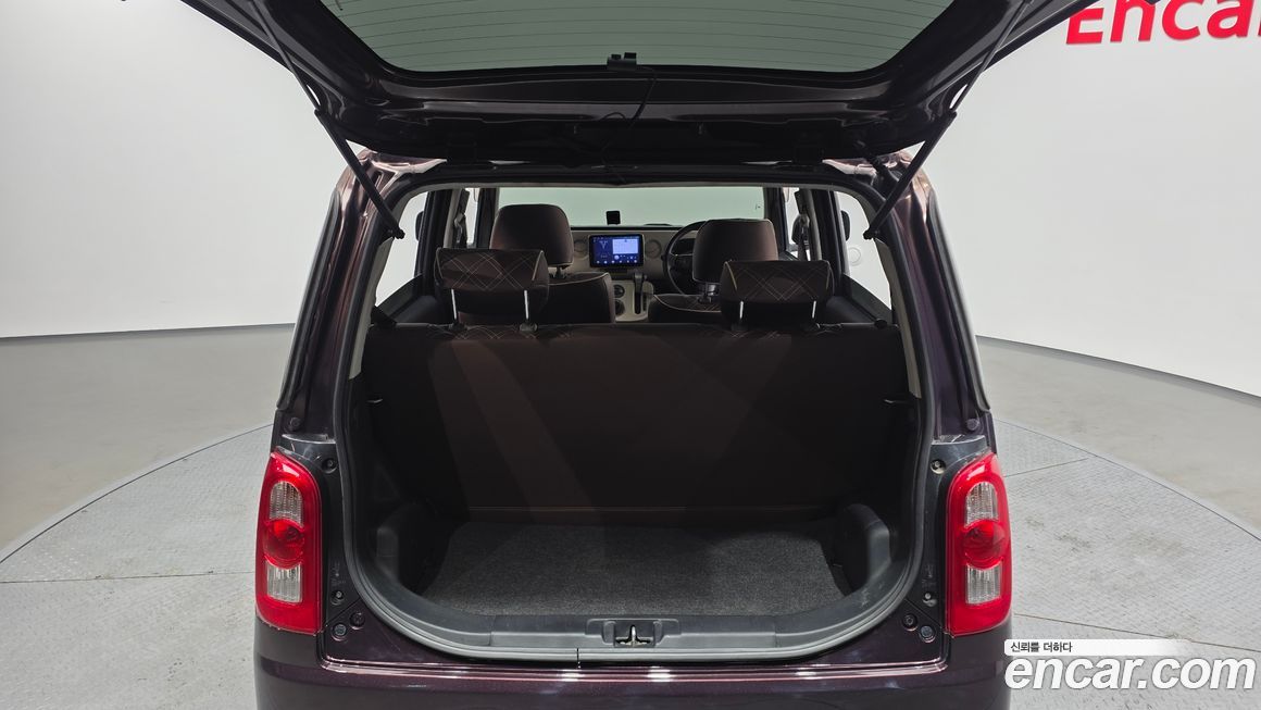 Daihatsu Mira 2009