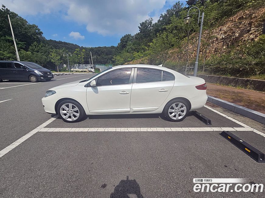 Renault-KoreaSamsung SM3 2011